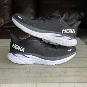 Hokas